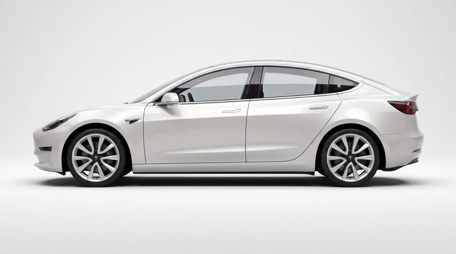 Tesla Model 3 in der Seitenansicht